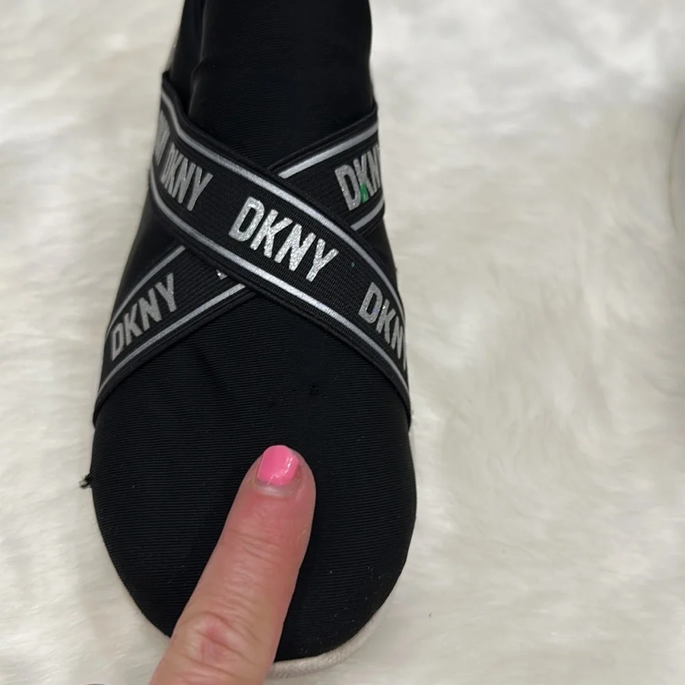 DKNY black slip on tennis shoe size 3